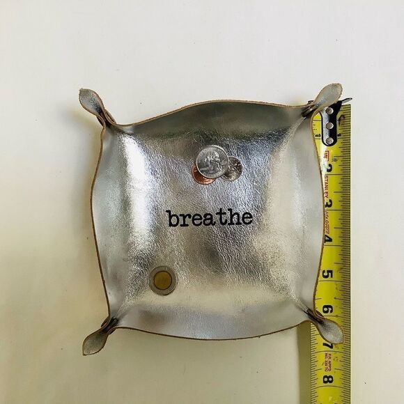 AFFIRMATION LEATHER CATCH ALL NWOT - Picture 6 of 6